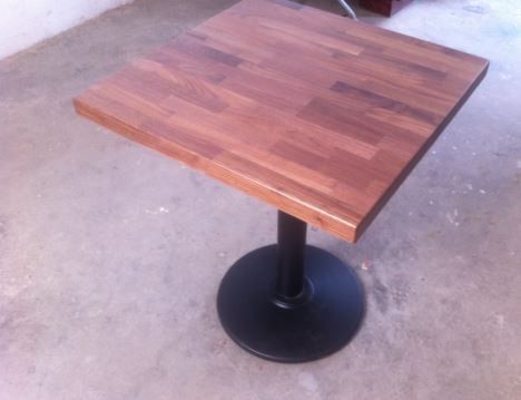 Журнальний столик з масиву чорного горіха